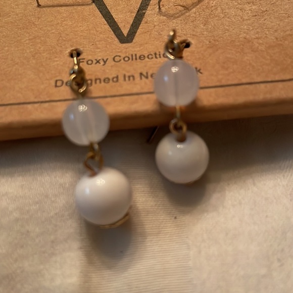 Foxy collection white milky dangle bead earrings - Picture 3 of 5